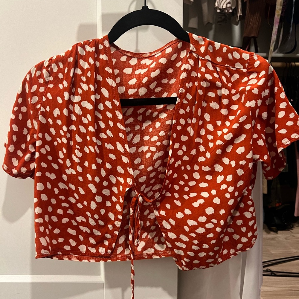 tie up crop top
